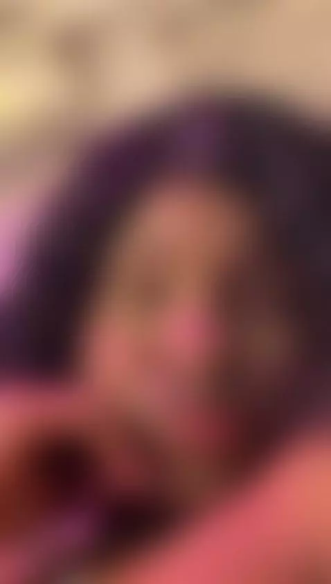 un besito para ti que me esta mirando 😈❤️‍🔥 by kandyy-brown