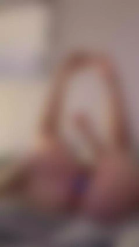 I'm here to make you horny and I hope I'm doing just right by miamyrr