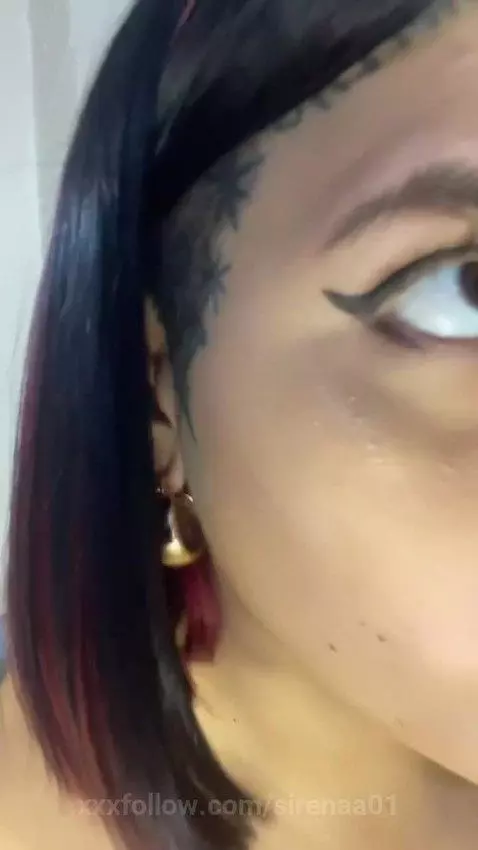 una mamadita? by sirenaa01