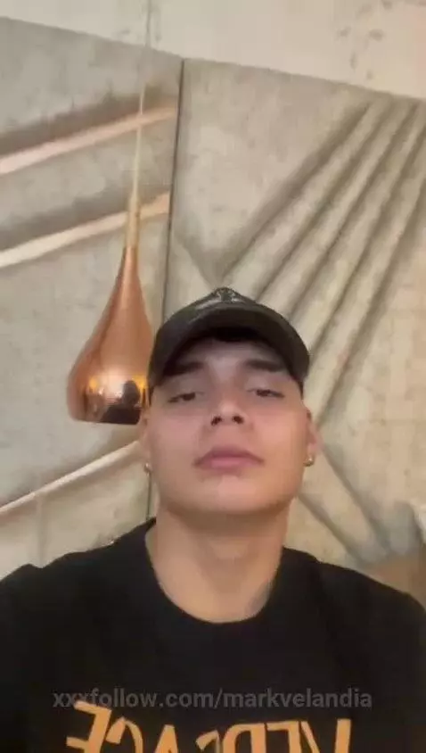 pretty face by markvelandia