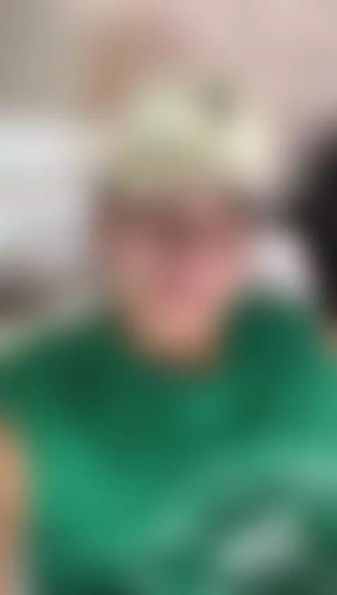 Open your legs, that pleasure is already on its way. by markvelandia