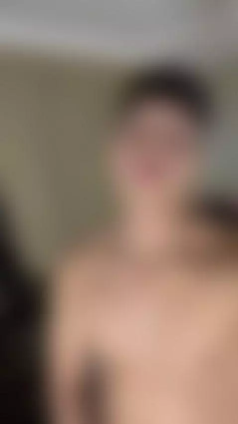 Take my clothes off with your eyes. by markvelandia