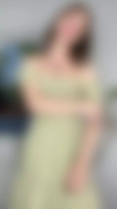 💄 You’re already staring, might as well stay by cherylboom