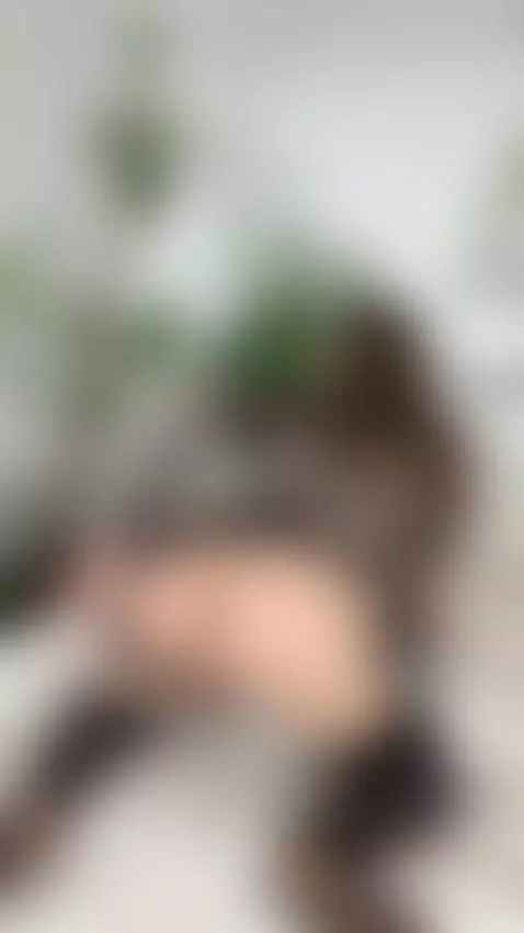 💅 She undresses the room with her glance by cherylboom