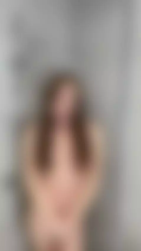 💅 Soft glow, sharp edge by cherylboom