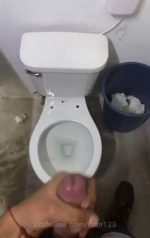 quiero mi leche en tu cara te animas?😈 by iban123