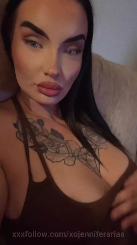 TEASING TATAS TONIGHT 😘🍒 by xojenniferariaa