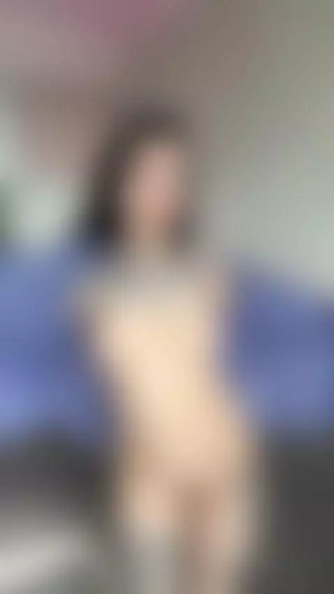 be honest, too petite or just right? by daissyy