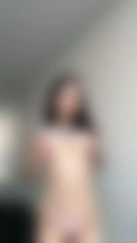 Confidence looks good on me, don’t you agree? 💃✨ by daissyy