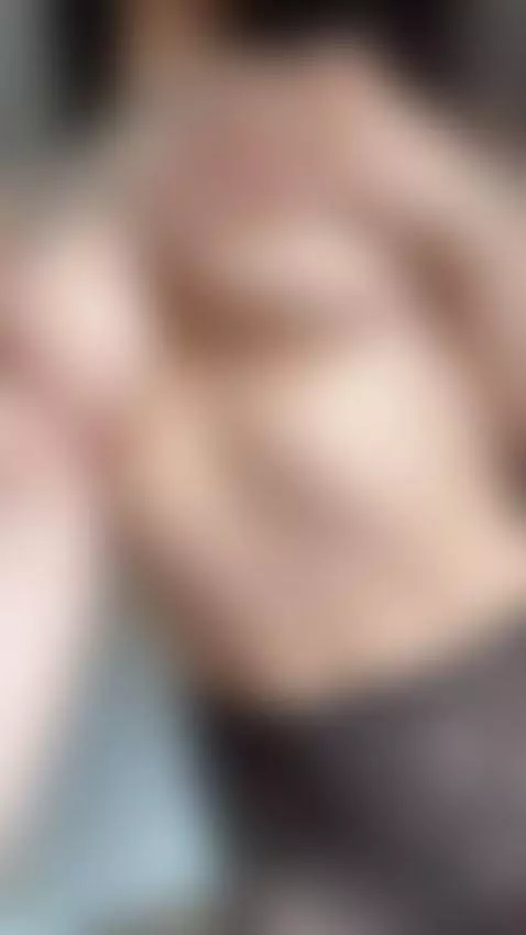 I want to be topless all the time by daissyy