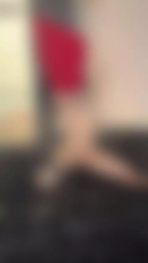 I think I look better without clothes🤫 by daissyy