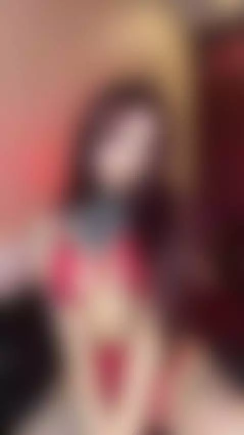 Does the color red turn you on? by daissyy