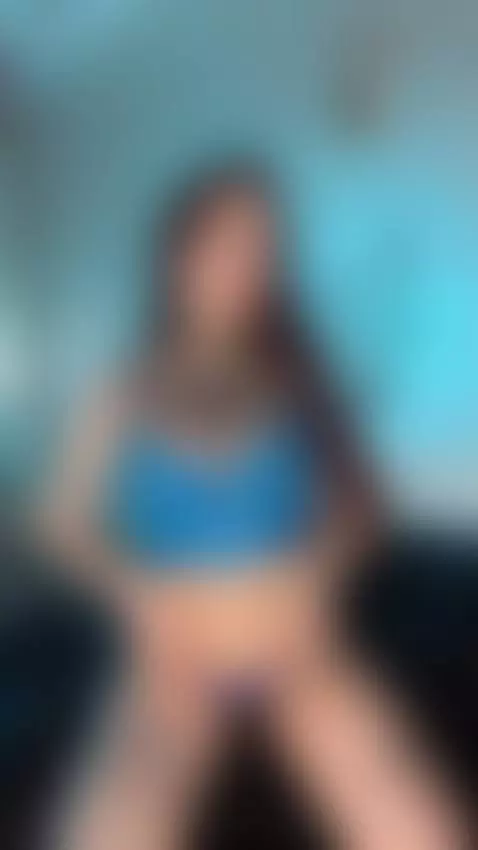 blue makes me sexier💦 by daissyy