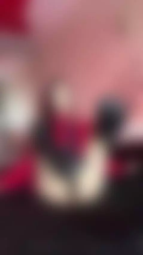 I put on a tie so you could strangle me😫😈 by daissyy