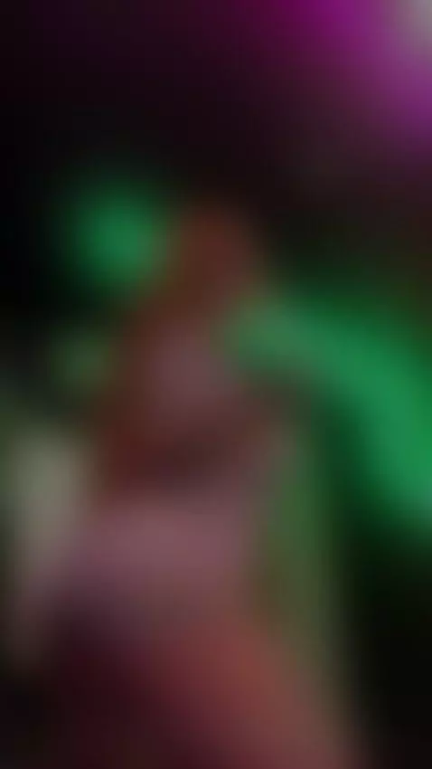 bouncing my huge ass by bellatrixsoul