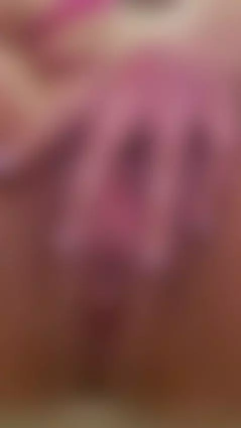 golden shower 💦 by naughtyynadia1