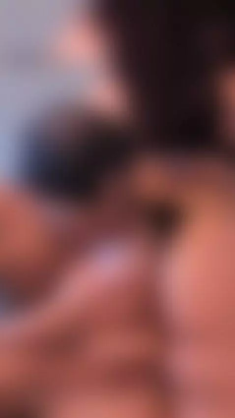 Do you want to see how these giant buttocks crash on my cock... by saraxcampur