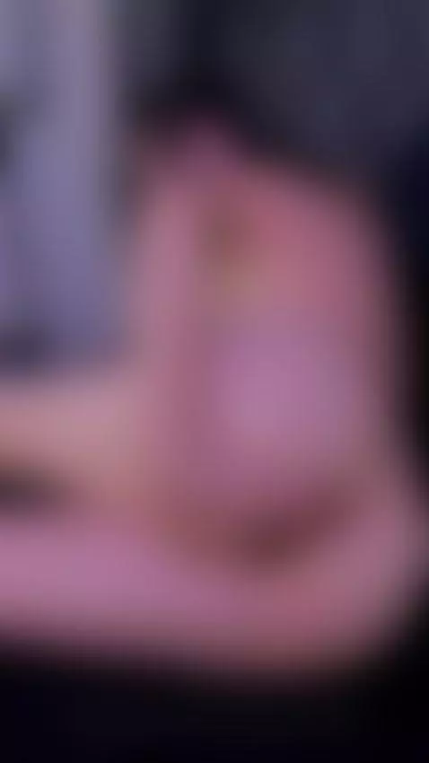 I want you to enjoy my beautiful view... 🍑🔥Do you like it? 💋... by anya-belth