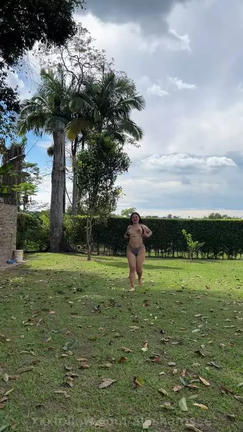 My tits needed to breathe 😌🍃 by alaskarosse