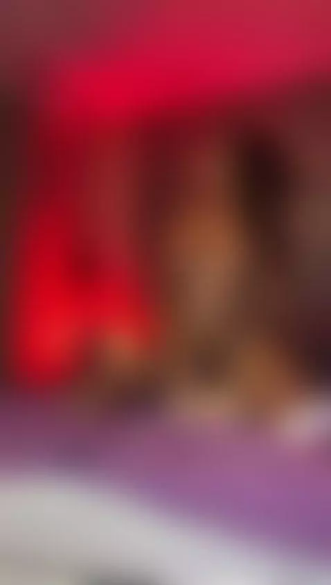 I'm right in line. come in and let's be lovers by parissalvatore