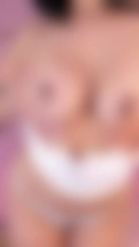 🔥 Daddy, I'm so horny, let me bounce my buttocks on your coc... by janah-myers