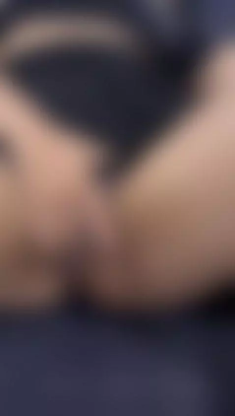 Playing with my wet pussy by ivanastaysi