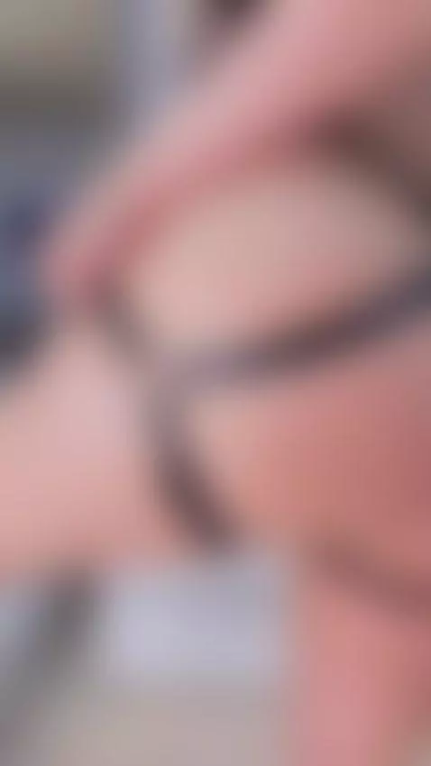 I want you to spank my ass and make my pussy non-stop wet💦🥵 by vespervelvet