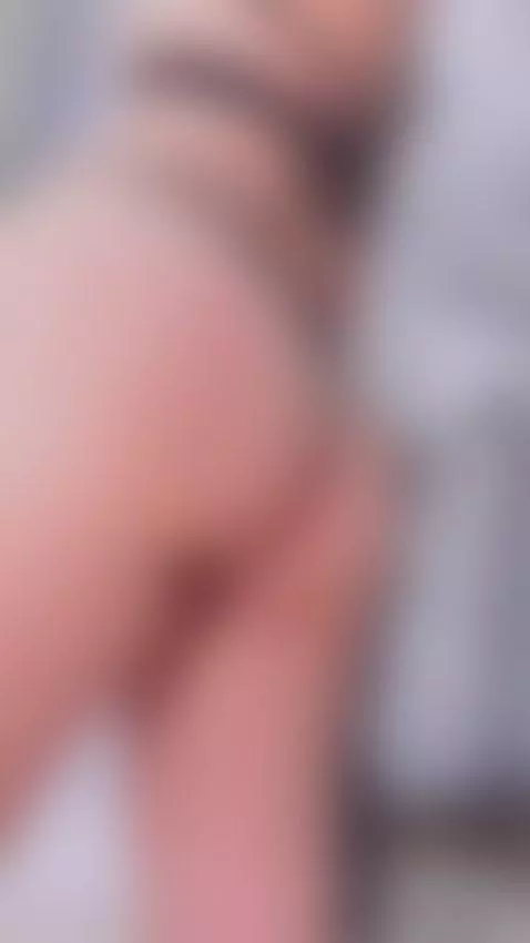 "This ass is begging for a good fuck... are you up for it?"💦... by vespervelvet