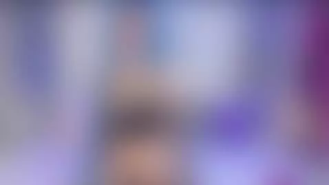 Hola papi, ¿vienes a jugar conmigo? Estoy tan cachonda que n... by vespervelvet