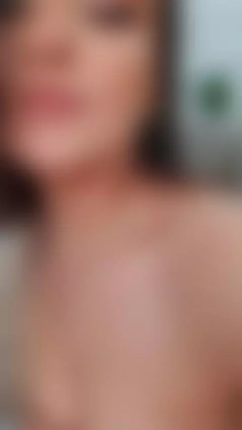 Take a taste of my sweet lips. 💋 by ellyross