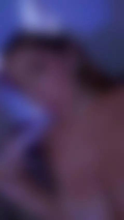 Let all your fluids slide through my little mouth 👄🔥🥵 by zoebenneti