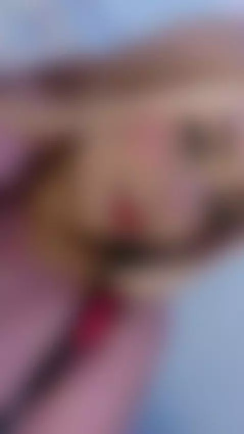 My angel face wants to drink all your delicious cum by zoebenneti