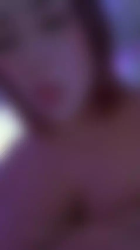 My tits want all your milk by zoebenneti