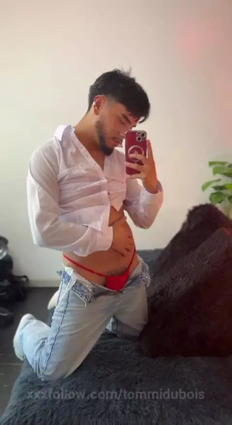 A show where coffee cools ... but you warm up 🔥😈 Come to my ... by tommidubois