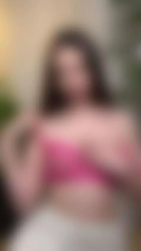 I'm not a snack, I'm a full course meal by ellisesugar