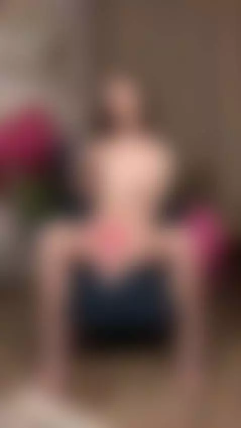 My favorite toy and your favorite girl 🧸 by ellisesugar