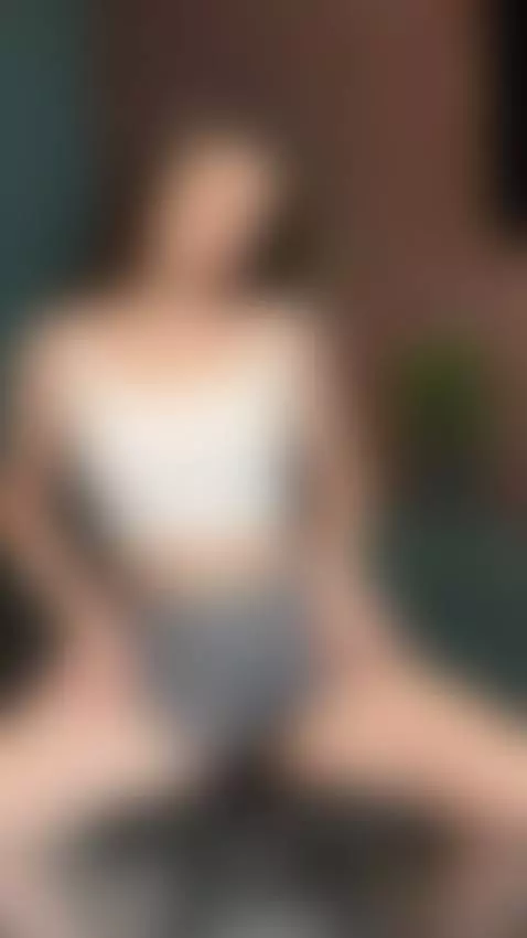 This position makes my legs shake 🦵 by ellisesugar