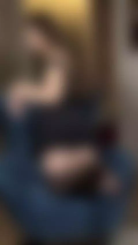 One hand filming, the other… busy 😏 by ellisesugar