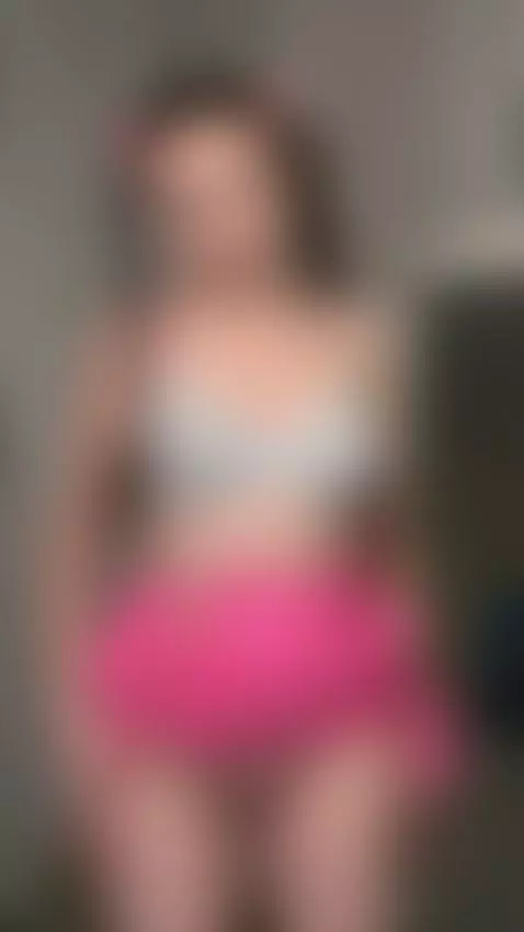 A little tease to make you crave me 💕💋 by ellisesugar