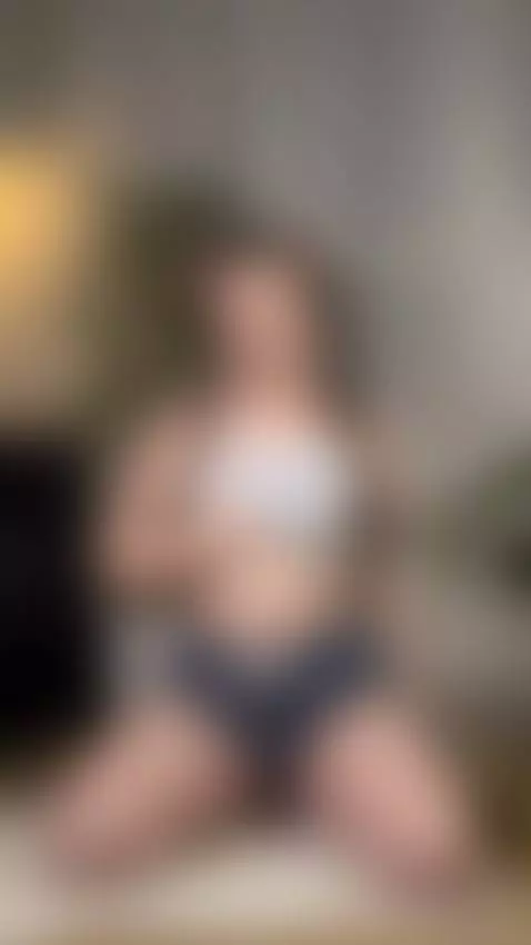 I’ll tease you sweetly until you can’t resist 💕💋 by ellisesugar