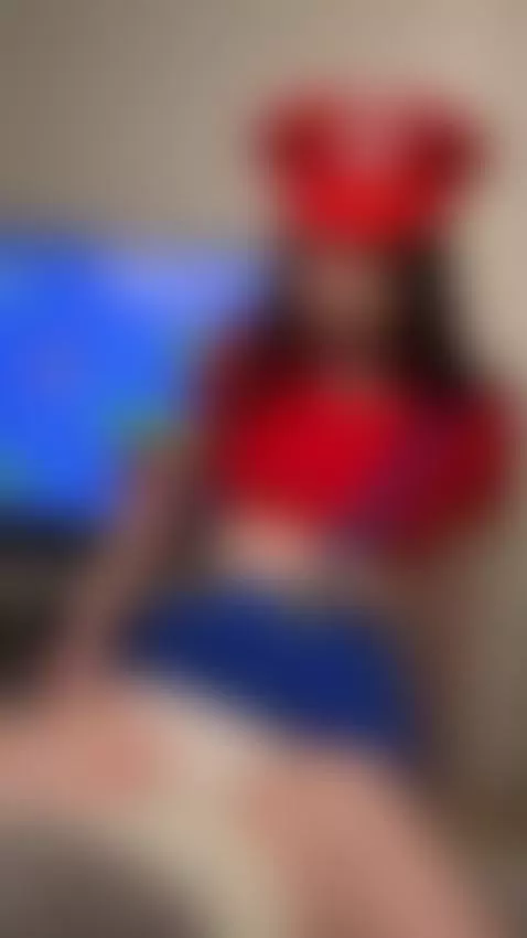 My skin hums for attention 🌙😈 by ellisesugar