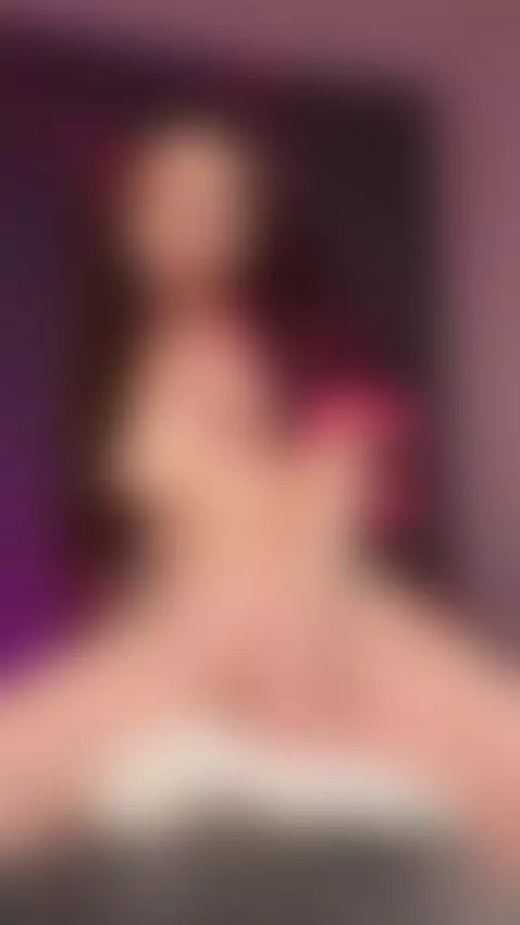 The tease builds in every breath 💨🔥 by ellisesugar