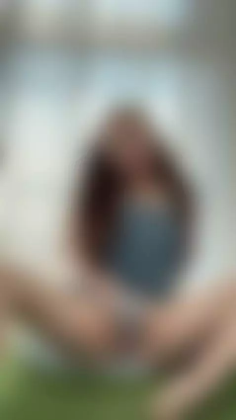 Every breath touches back 💋🫦 by ellisesugar