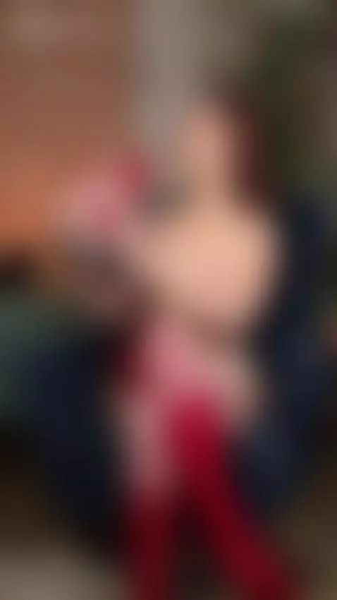 The tease pulses between legs 💋🫦 by ellisesugar