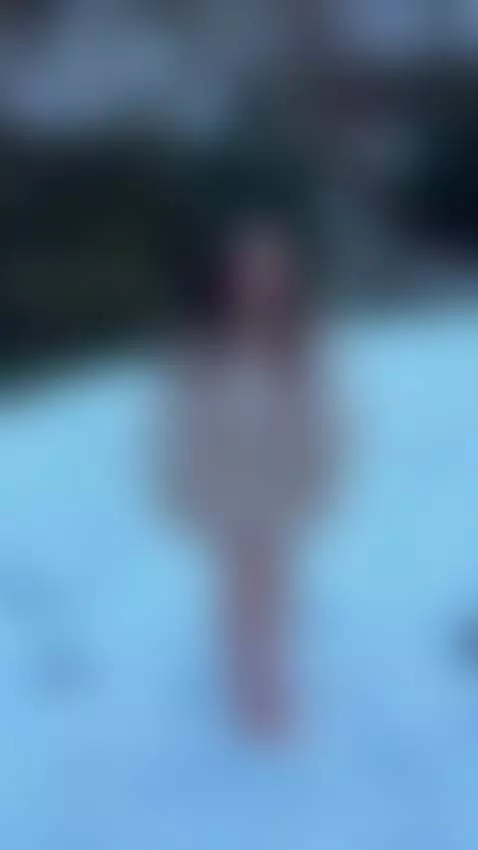 Every move burns honey 💦🔥 by ellisesugar