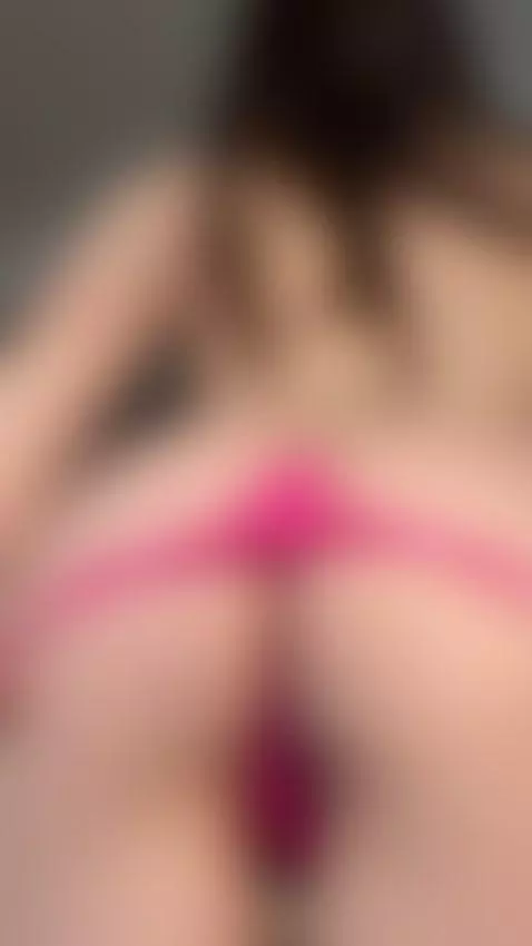 My hands learn every curve 💋🫦 by ellisesugar