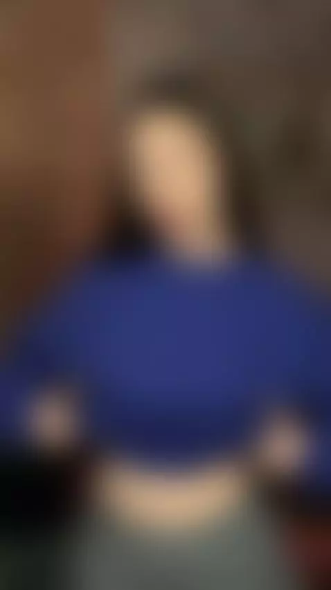 Every curve begs to be kissed 💋🫦 by ellisesugar