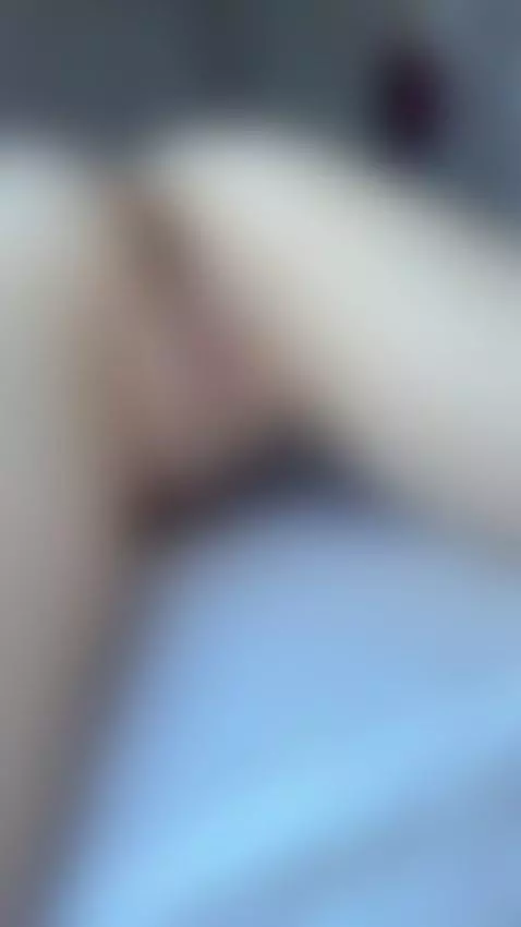 Can you guess what’s under the sheets? 👀 by ellisesugar