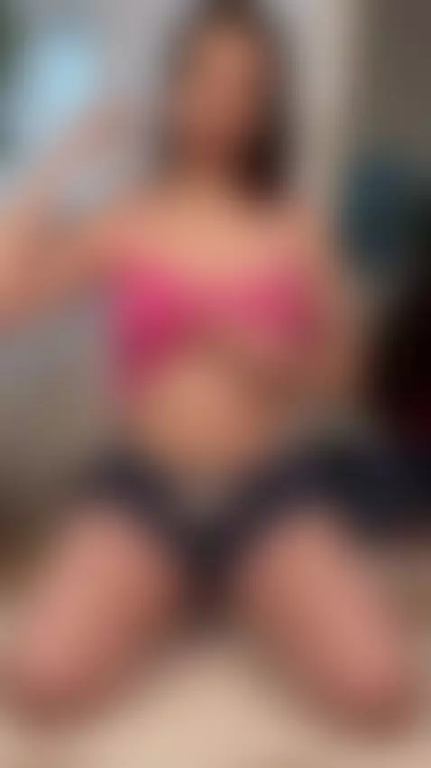 I filmed this while craving someone’s hands… maybe yours 🤭 by ellisesugar
