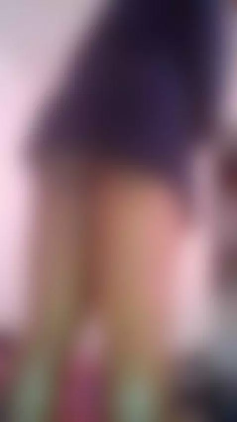 clapping ass by pebbles-rubble